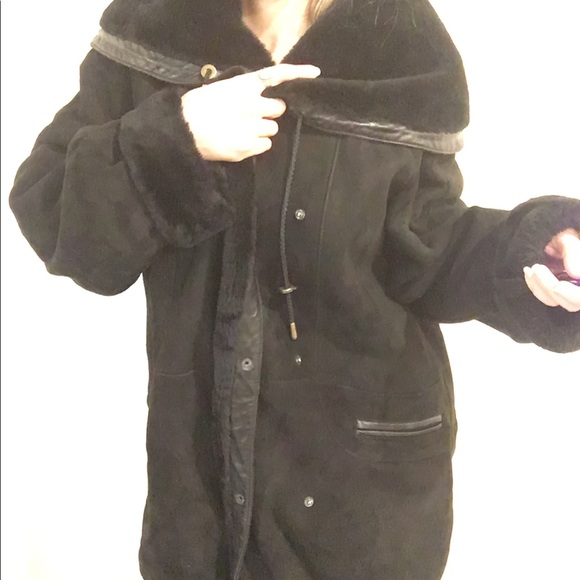 Sheepskin oversize winter coat. Paris Vintage - Picture 8 of 9